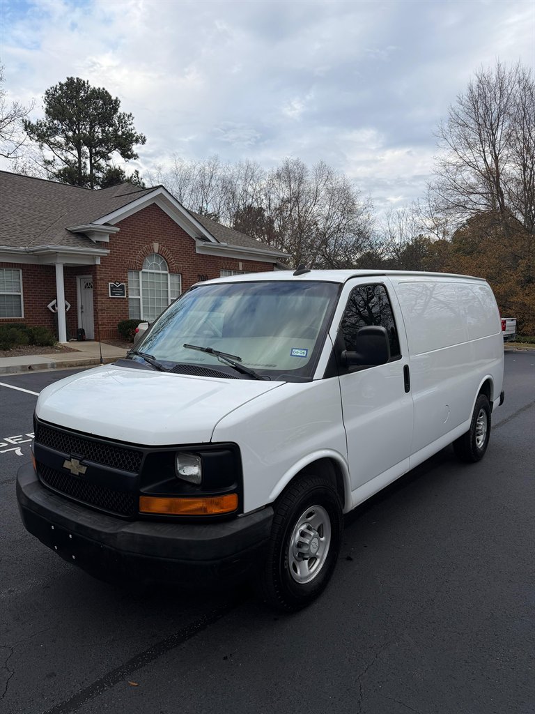 2016 Chevrolet Express Cargo Work Van's photo